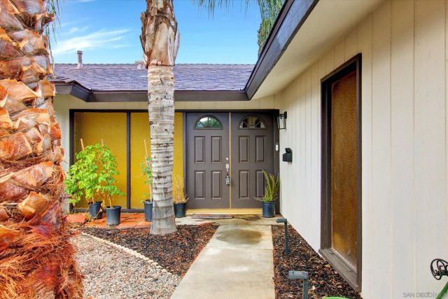 415 S Gilbert St, Hemet, CA 92543