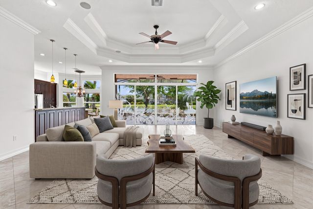 10684 Whitewind Circle, Boynton Beach, FL 33473