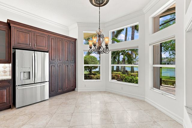 10684 Whitewind Circle, Boynton Beach, FL 33473