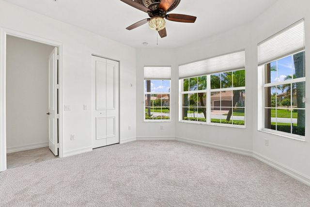 10684 Whitewind Circle, Boynton Beach, FL 33473