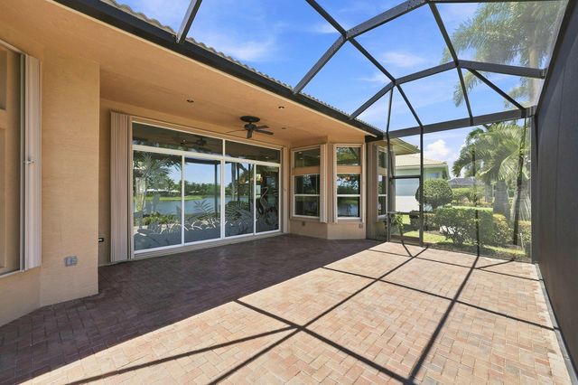 10684 Whitewind Circle, Boynton Beach, FL 33473