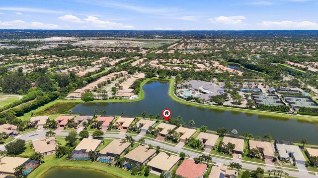 10684 Whitewind Circle, Boynton Beach, FL 33473