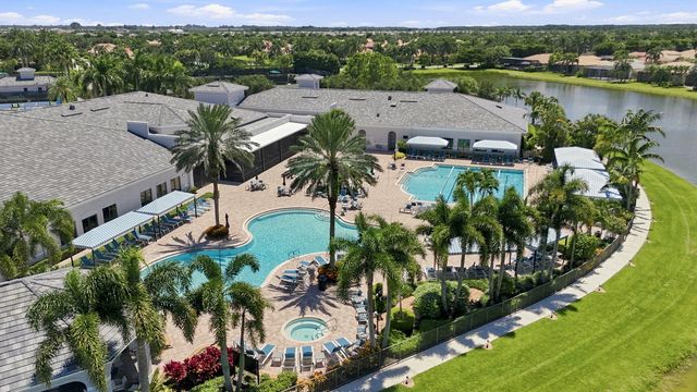 10684 Whitewind Circle, Boynton Beach, FL 33473