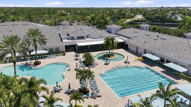 10684 Whitewind Circle, Boynton Beach, FL 33473