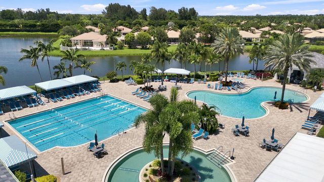 10684 Whitewind Circle, Boynton Beach, FL 33473