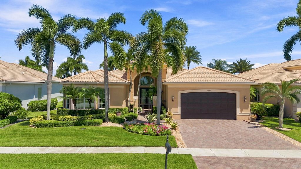 10684 Whitewind Circle, Boynton Beach, FL 33473