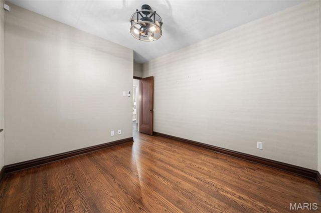 5724 Itaska Street, St Louis, MO 63109