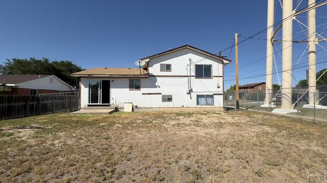 102 W 26th St, La Junta, CO 81050
