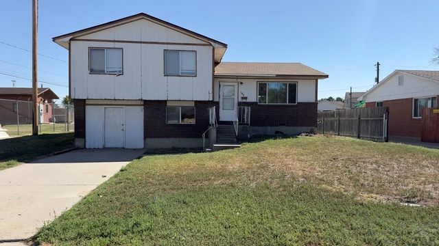 102 W 26th St, La Junta, CO 81050