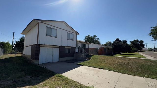 102 W 26th St, La Junta, CO 81050