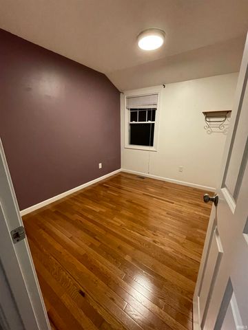 2350 S Henderson Street, Bloomington, IN 47401