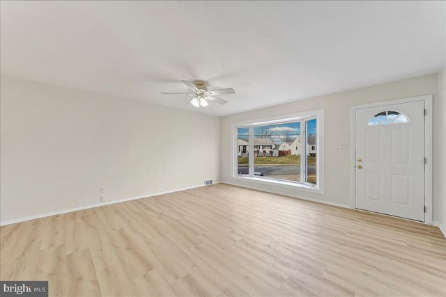 201 TRIMBLE BLVD, Brookhaven, PA 19015