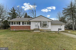 201 TRIMBLE BLVD, Brookhaven, PA 19015