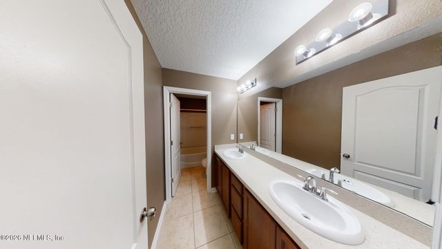 15695 LEXINGTON PARK Boulevard, Jacksonville, FL 32218