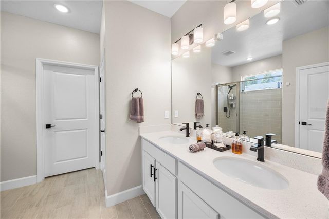 4916 HADER ROAD, North Port, FL 34288