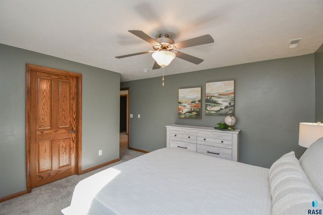 601 Emmett Trl Trail, Harrisburg, SD 57032