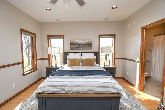 601 Emmett Trl Trail, Harrisburg, SD 57032