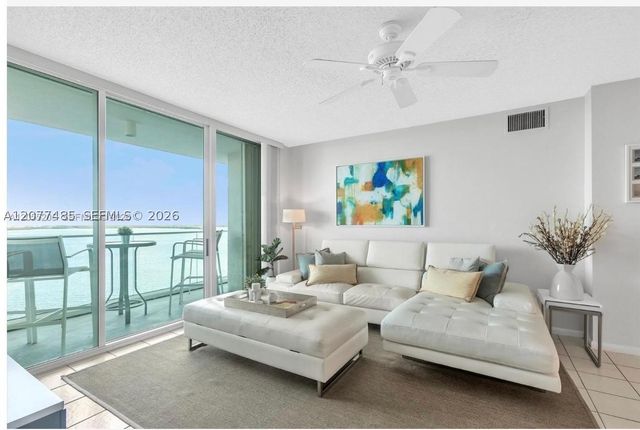 800 Claughton Island Dr. 1204, Miami, FL 33131