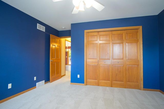 3096 Castleton Crossing, Sun Prairie, WI 53590
