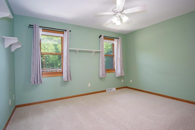 3096 Castleton Crossing, Sun Prairie, WI 53590