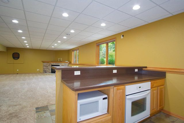 3096 Castleton Crossing, Sun Prairie, WI 53590
