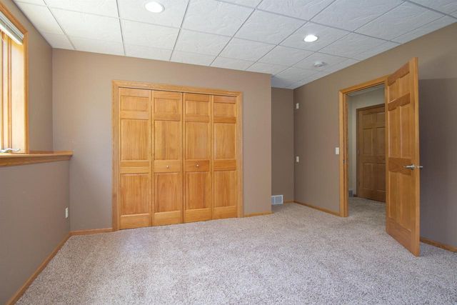 3096 Castleton Crossing, Sun Prairie, WI 53590