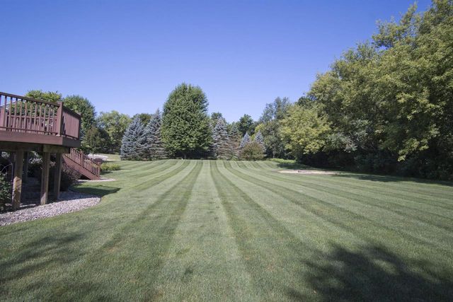 3096 Castleton Crossing, Sun Prairie, WI 53590