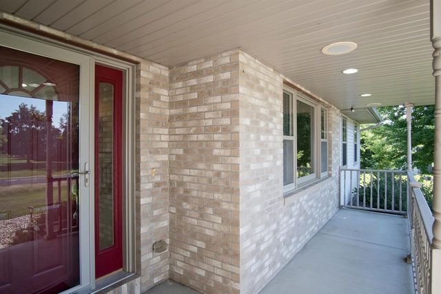 3096 Castleton Crossing, Sun Prairie, WI 53590