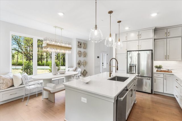 2068 Iron Ridge Lane, Naperville, IL 60563
