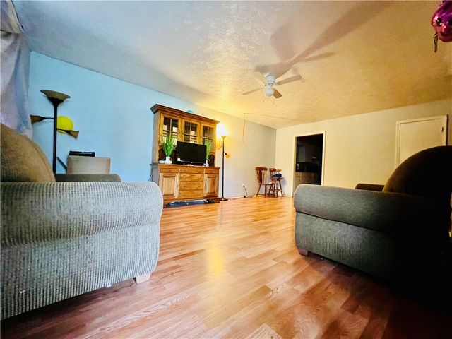 601 Buell Place, Green Forest, AR 72638