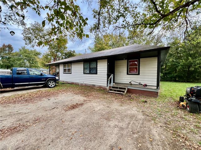 601 Buell Place, Green Forest, AR 72638