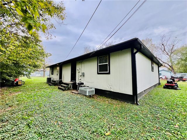 601 Buell Place, Green Forest, AR 72638