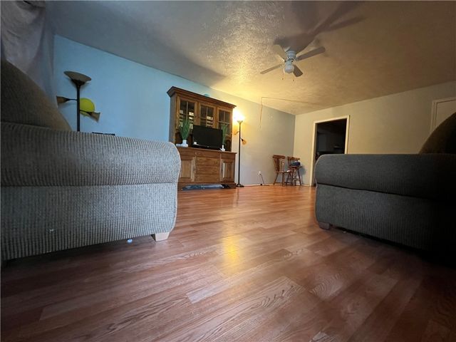 601 Buell Place, Green Forest, AR 72638