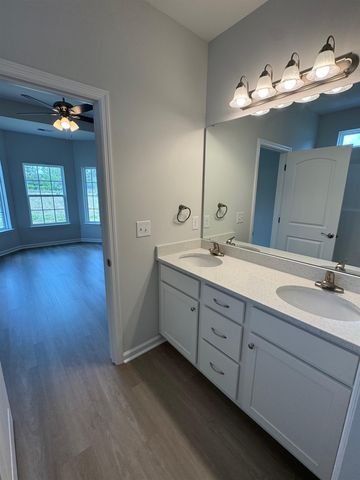 704 Fair Weather Dr, Conway, SC 29527