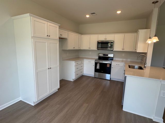 704 Fair Weather Dr, Conway, SC 29527