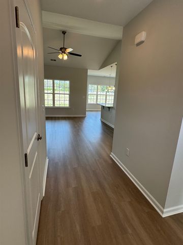 704 Fair Weather Dr, Conway, SC 29527