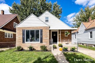 1015 California Street, Grand Rapids, MI 49504