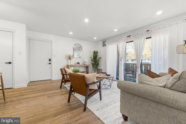 903 LINDSEY CT, Marlton, NJ 08053