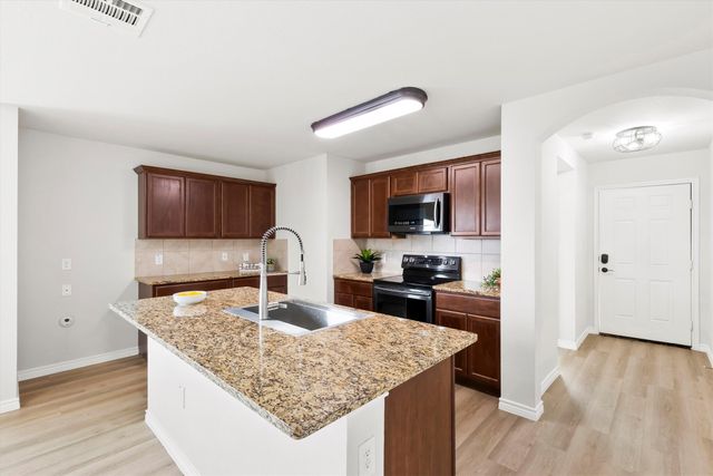 230 Park Avenue, Anna, TX 75409