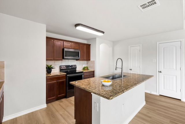 230 Park Avenue, Anna, TX 75409