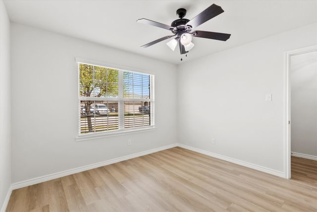 230 Park Avenue, Anna, TX 75409