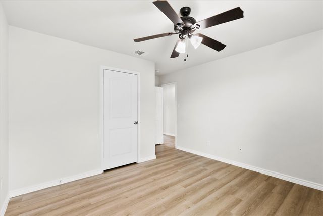 230 Park Avenue, Anna, TX 75409