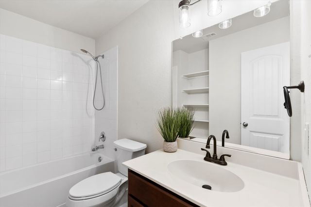 230 Park Avenue, Anna, TX 75409