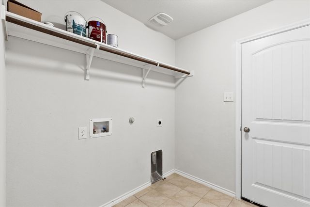 230 Park Avenue, Anna, TX 75409