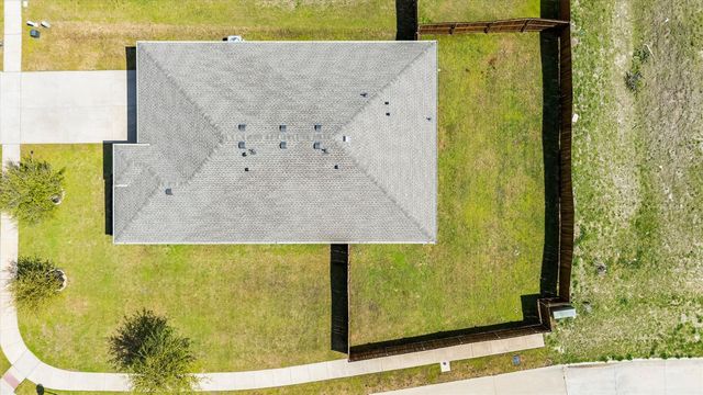 230 Park Avenue, Anna, TX 75409