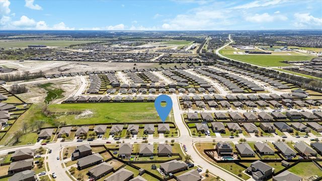 230 Park Avenue, Anna, TX 75409