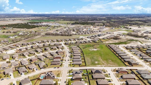 230 Park Avenue, Anna, TX 75409