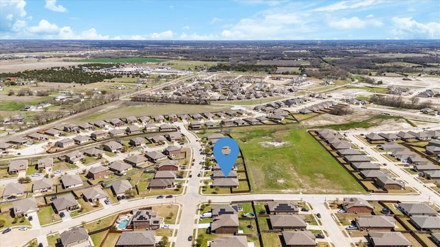 230 Park Avenue, Anna, TX 75409