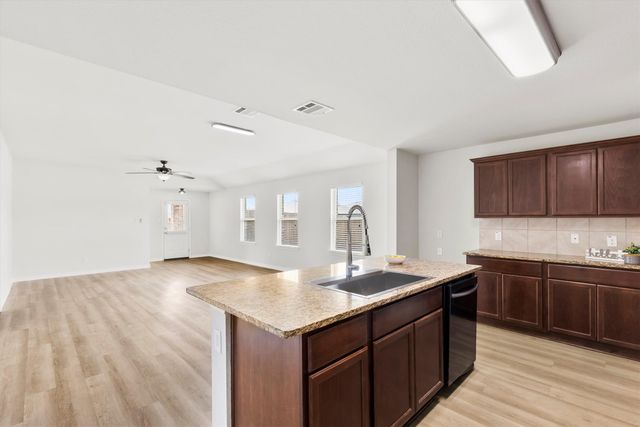 230 Park Avenue, Anna, TX 75409