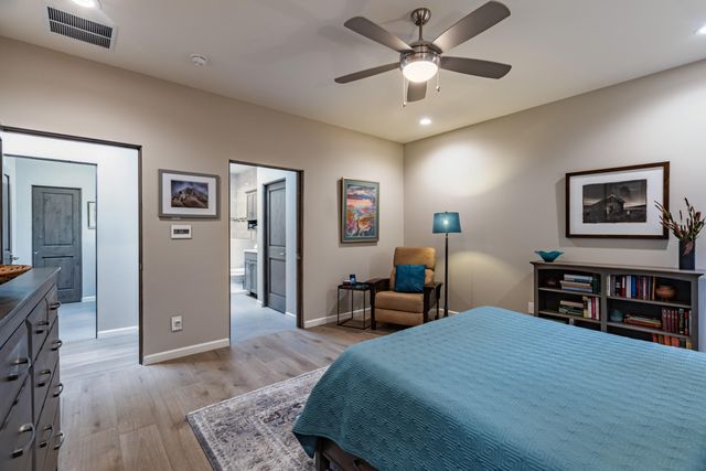 6300 Mojave Aster Way NE, Albuquerque, NM 87111